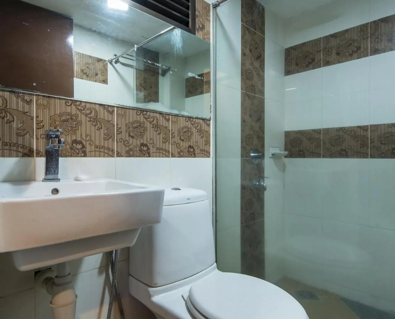 Grand Orchard Hotel Premier Kuala Lumpur 2*,  Maleisië