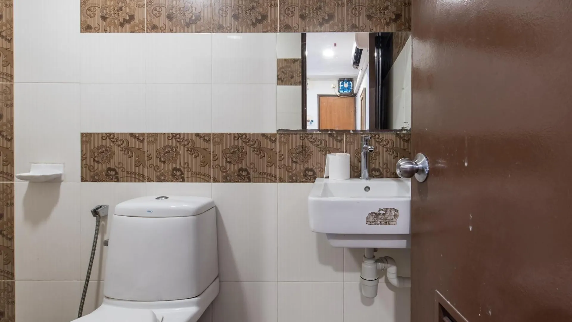 Grand Orchard Hotel Premier Kuala Lumpur 2*,